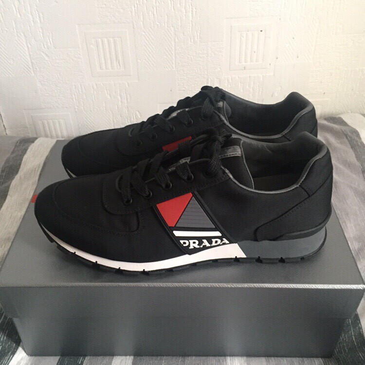 prada runners